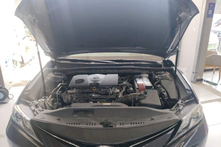 Used Toyota Camry 2021 2.0G Luxury Edition Engine Bay