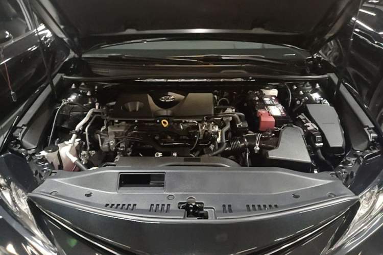 Used Toyota Camry 2021 2.0G Luxury Edition Engine Bay