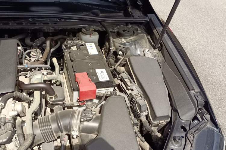 Used Toyota Camry 2021 2.0G Luxury Edition Engine Bay Left