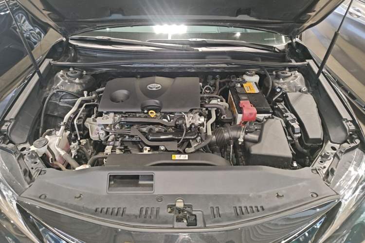 Used Toyota Camry 2021 2.0G Luxury Edition Engine Bay