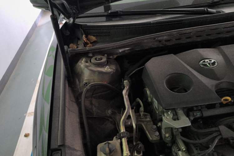 Used Toyota Camry 2021 2.0G Luxury Edition Engine Bay Right