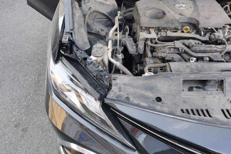 Used Toyota Camry 2021 2.0G Luxury Edition Engine Bay Right