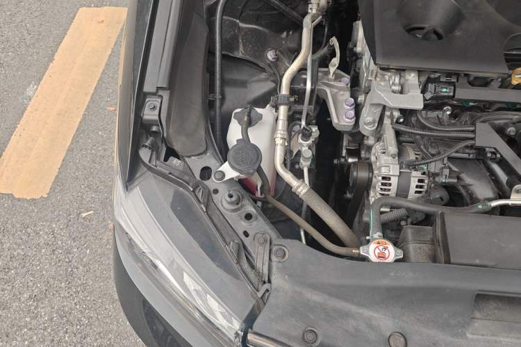 Used Toyota Camry 2021 2.0G Luxury Edition Engine Bay Right