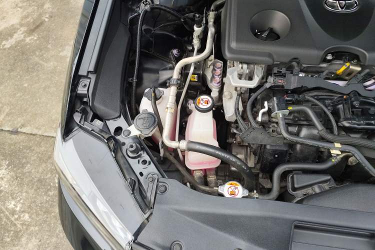 Used Toyota Camry 2021 Dual-Motor 2.5HG Luxury Edition Engine Bay Right