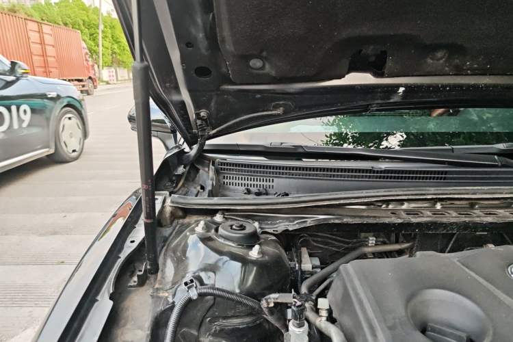 Used Toyota Camry 2021 Dual-Motor 2.5 HGVP Leading Edition Engine Bay Right