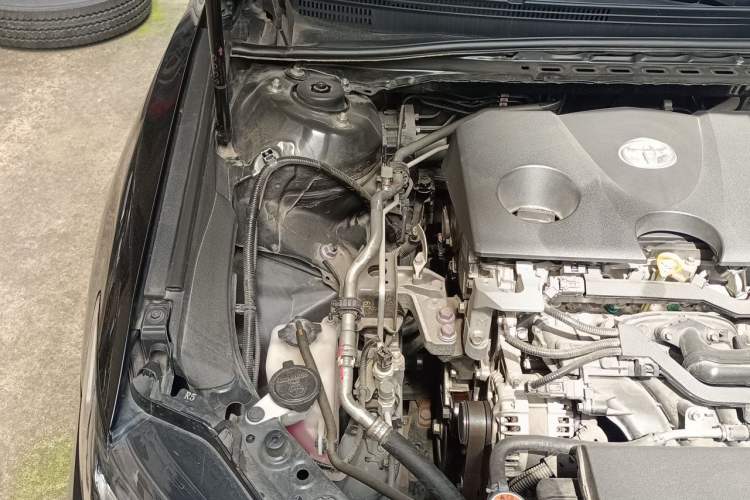 Used Toyota Camry 2021 2.0G Luxury Edition Engine Bay Right