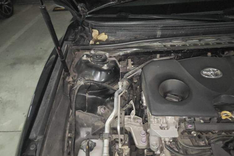 Used Toyota Camry 2021 2.0G Luxury Edition Engine Bay Right