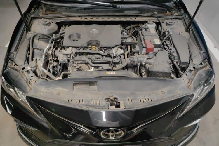 Used Toyota Camry 2021 2.0G Luxury Edition Engine Bay