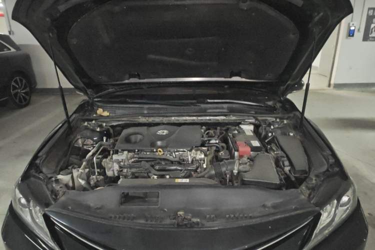 Used Toyota Camry 2021 2.0G Luxury Edition Engine Bay