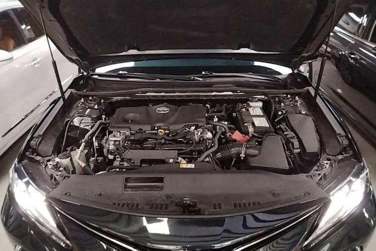 Used Toyota Camry 2021 2.5G Luxury Edition Engine Bay