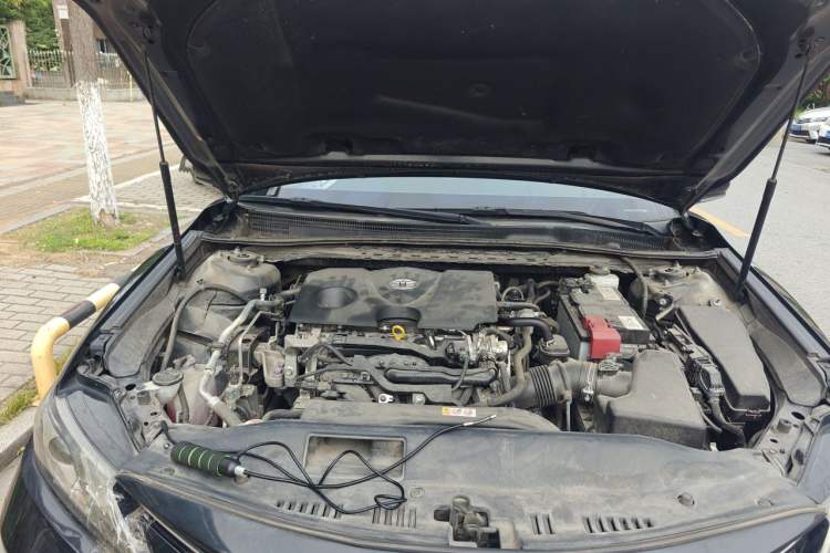 Used Toyota Camry 2021 2.0G Luxury Edition Engine Bay