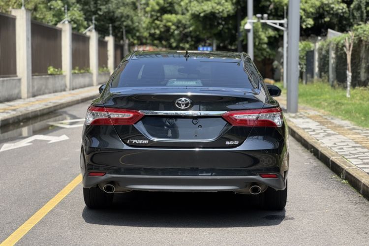 Used Toyota Camry 2021 2.0G Luxury Edition Exterior 1