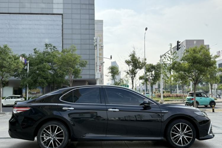 Used Toyota Camry 2021 Dual-Motor 2.5HG Luxury Edition Exterior 1