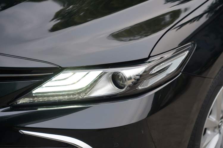 Used Toyota Camry 2021 2.0G Luxury Edition Exterior 10