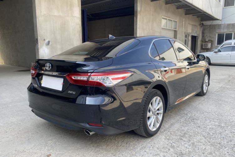 Used Toyota Camry 2021 2.0G Luxury Edition Exterior 2