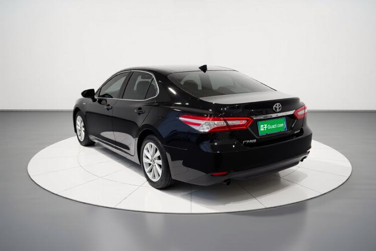 Used Toyota Camry 2021 2.0G Luxury Edition Exterior 2