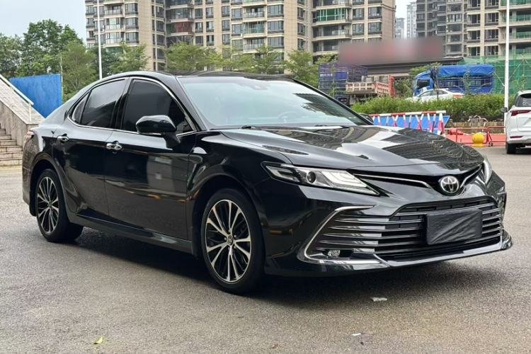 Used Toyota Camry 2021 2.0G Luxury Edition Exterior 2