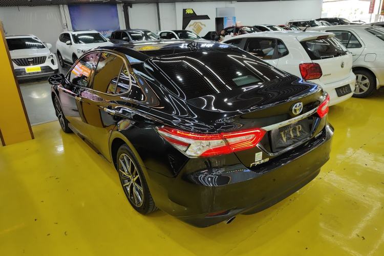 Used Toyota Camry 2021 Dual-Motor 2.5HG Luxury Edition Exterior 2