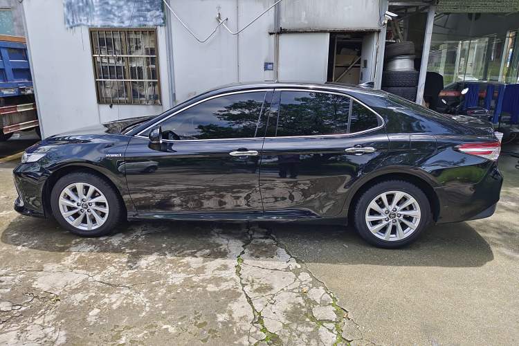 Used Toyota Camry 2021 Dual-Motor 2.5 HGVP Leading Edition Exterior 3