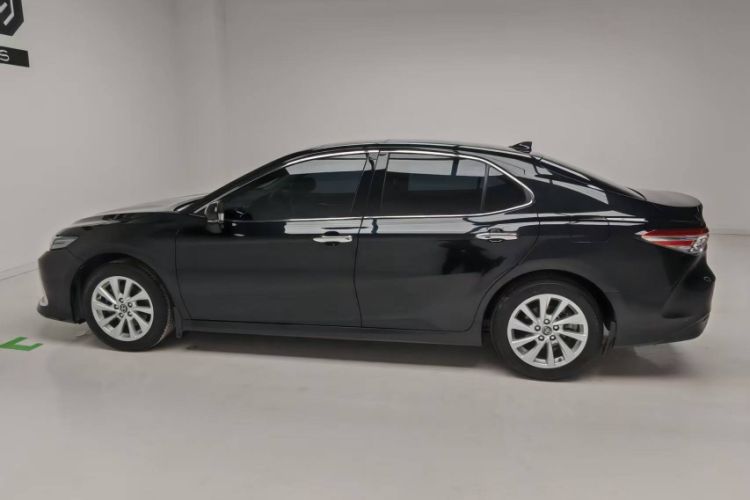 Used Toyota Camry 2021 2.0G Luxury Edition Exterior 3