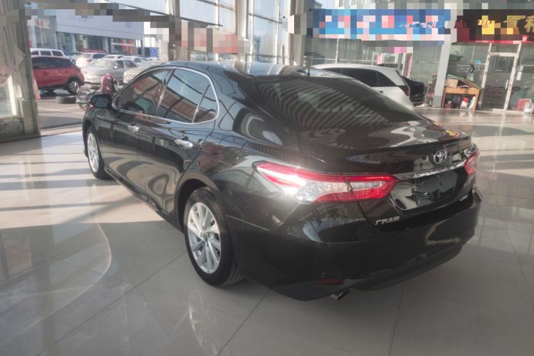 Used Toyota Camry 2021 2.0G Luxury Edition Exterior 3