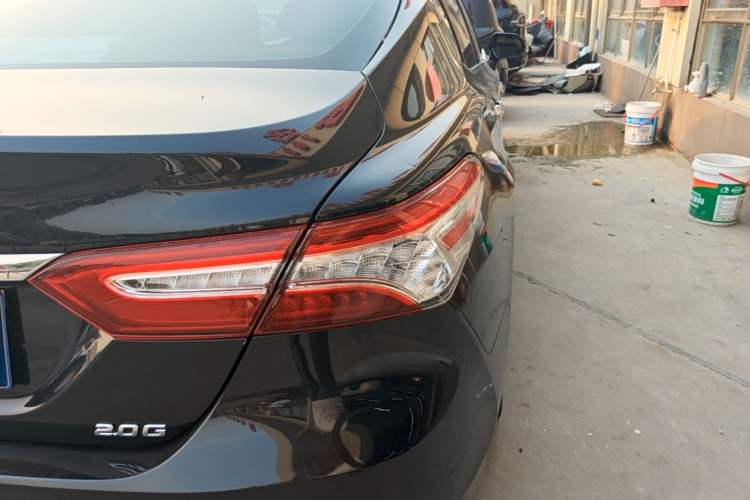 Used Toyota Camry 2021 2.0G Luxury Edition Exterior 3
