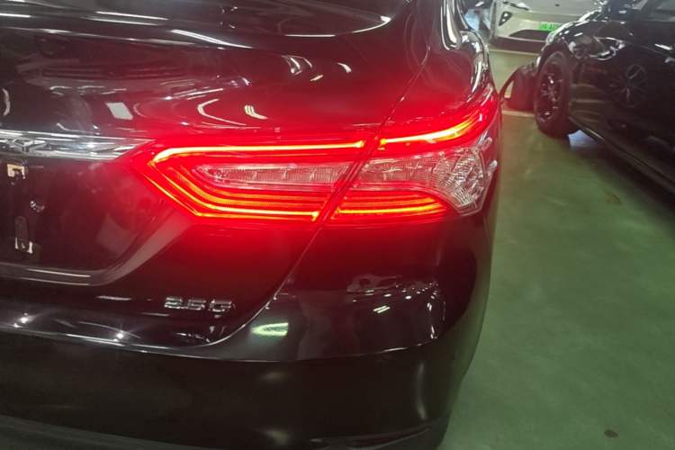 Used Toyota Camry 2021 2.5G Luxury Edition Exterior 3