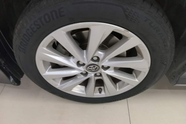 Used Toyota Camry 2021 2.0G Luxury Edition Exterior 4