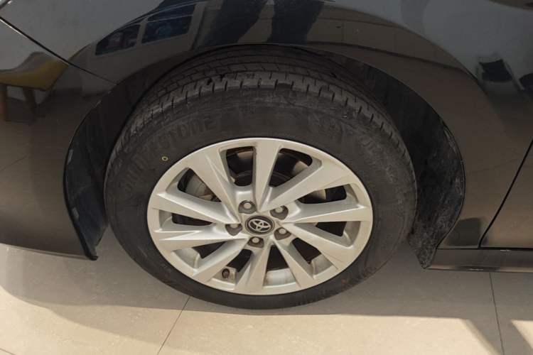 Used Toyota Camry 2021 2.0G Luxury Edition Exterior 4
