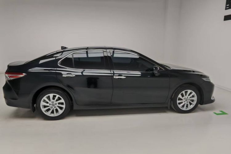 Used Toyota Camry 2021 2.0G Luxury Edition Exterior 4