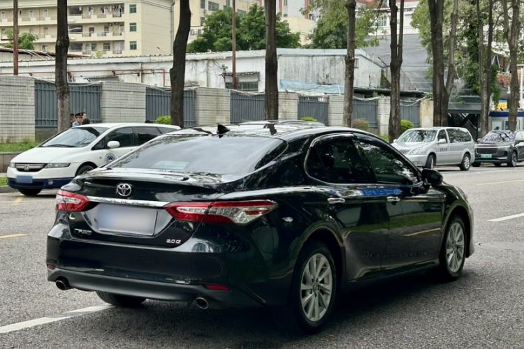 Used Toyota Camry 2021 2.0G Luxury Edition Exterior 4
