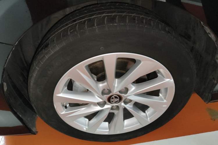 Used Toyota Camry 2021 2.0G Luxury Edition Exterior 4