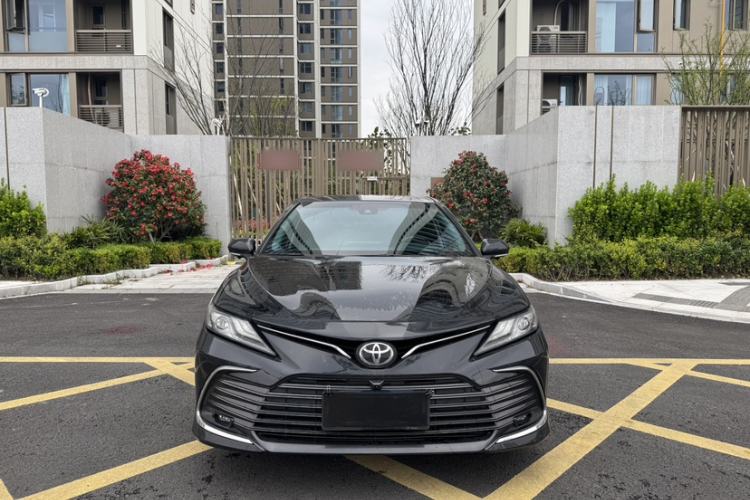 Used Toyota Camry 2021 2.5G Luxury Edition Exterior 4