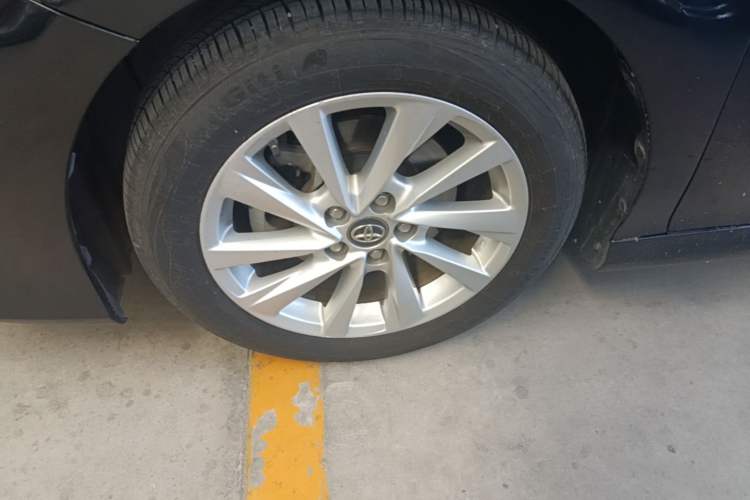 Used Toyota Camry 2021 2.0G Luxury Edition Exterior 4