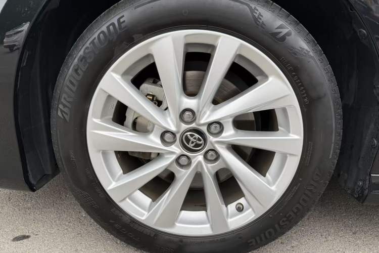 Used Toyota Camry 2021 2.0G Luxury Edition Exterior 4