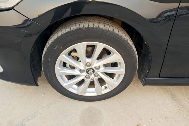 Used Toyota Camry 2021 2.0G Luxury Edition Exterior 4