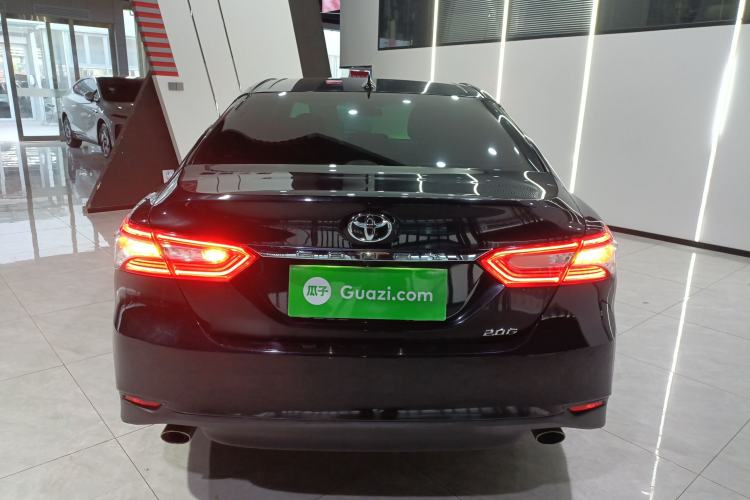 Used Toyota Camry 2021 2.0G Luxury Edition Exterior 4