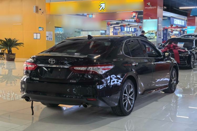 Used Toyota Camry 2021 2.5G Luxury Edition Exterior 4