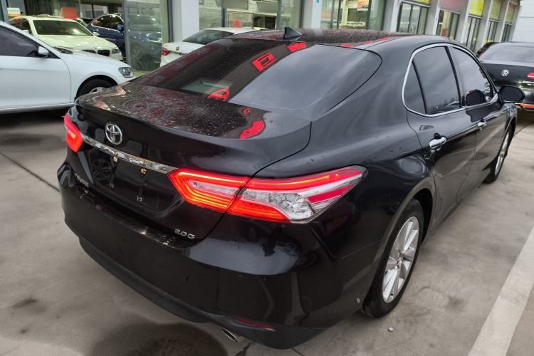 Used Toyota Camry 2021 2.0G Luxury Edition Exterior 5