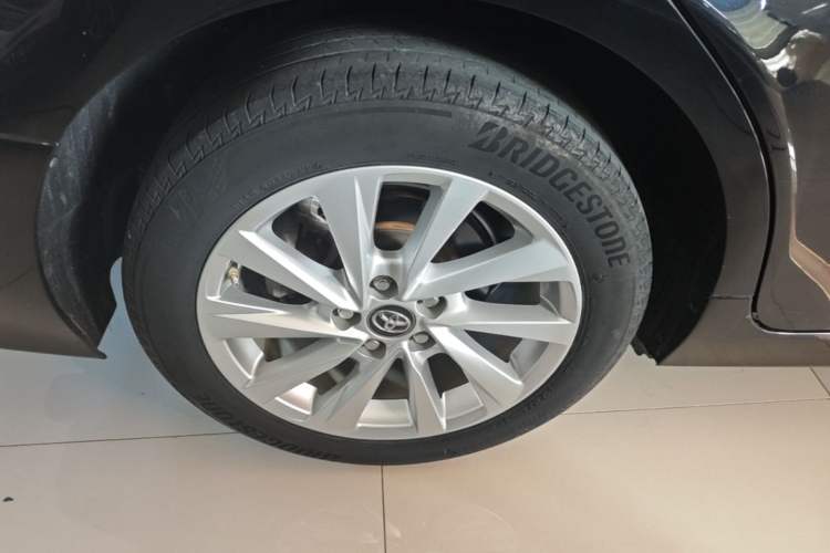 Used Toyota Camry 2021 2.0G Luxury Edition Exterior 5