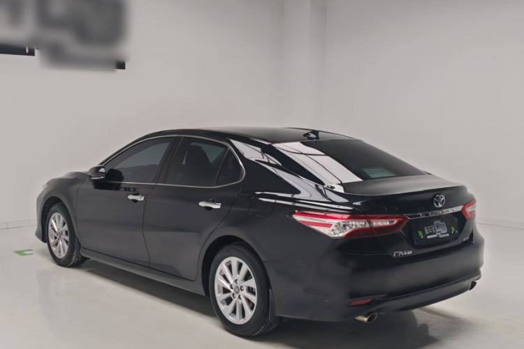 Used Toyota Camry 2021 2.0G Luxury Edition Exterior 5