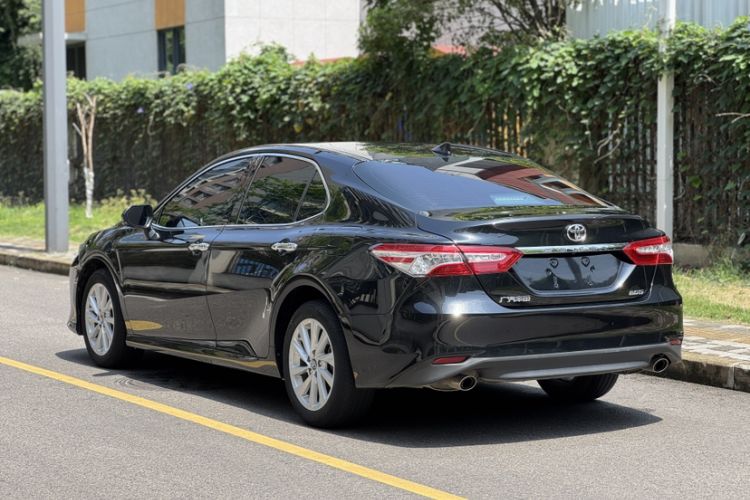 Used Toyota Camry 2021 2.0G Luxury Edition Exterior 5