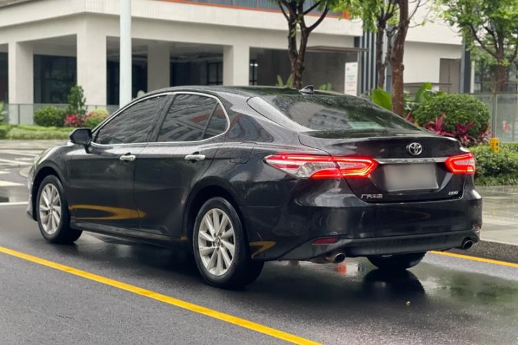 Used Toyota Camry 2021 2.0G Luxury Edition Exterior 5