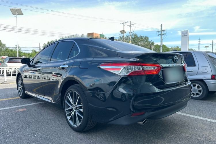 Used Toyota Camry 2021 Dual-Motor 2.5HG Luxury Edition Exterior 5