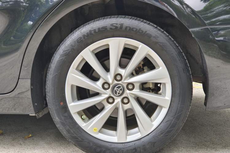 Used Toyota Camry 2021 2.0G Luxury Edition Exterior 5