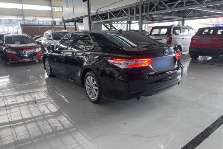 Used Toyota Camry 2021 2.0G Luxury Edition Exterior 5
