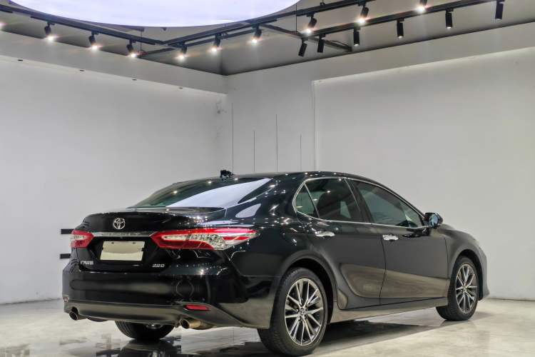 Used Toyota Camry 2021 2.5G Luxury Edition Exterior 6