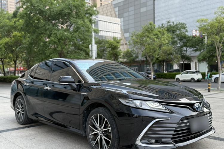 Used Toyota Camry 2021 Dual-Motor 2.5HG Luxury Edition Exterior 6