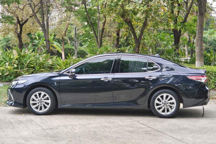 Used Toyota Camry 2021 2.0G Luxury Edition Exterior 6
