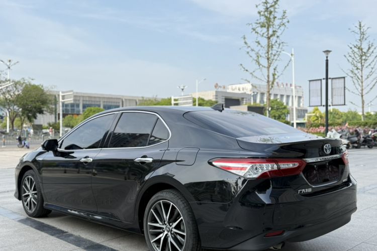 Used Toyota Camry 2021 Dual-Motor 2.5HG Luxury Edition Exterior 7